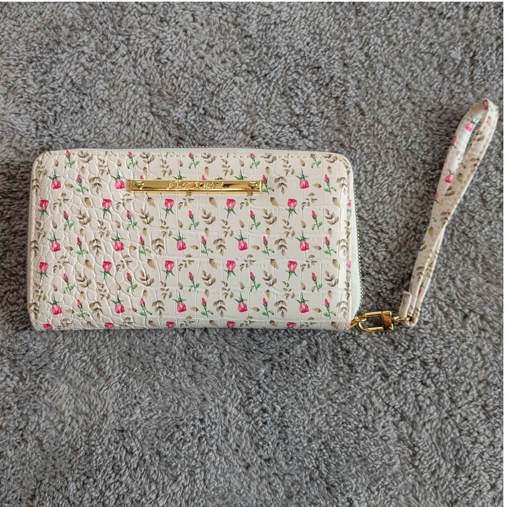 Betsey Johnson Wallet Wristlet Zip Around White Tulips Roses Floral Coin Card ID